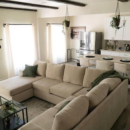 Spacious 2-Bedroom Unit In Hollywood Los Angeles Bagian luar foto