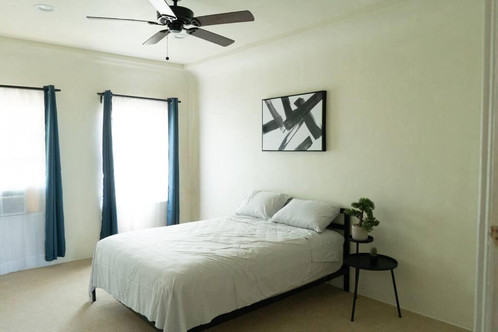 Spacious 2-Bedroom Unit In Hollywood Los Angeles Bagian luar foto
