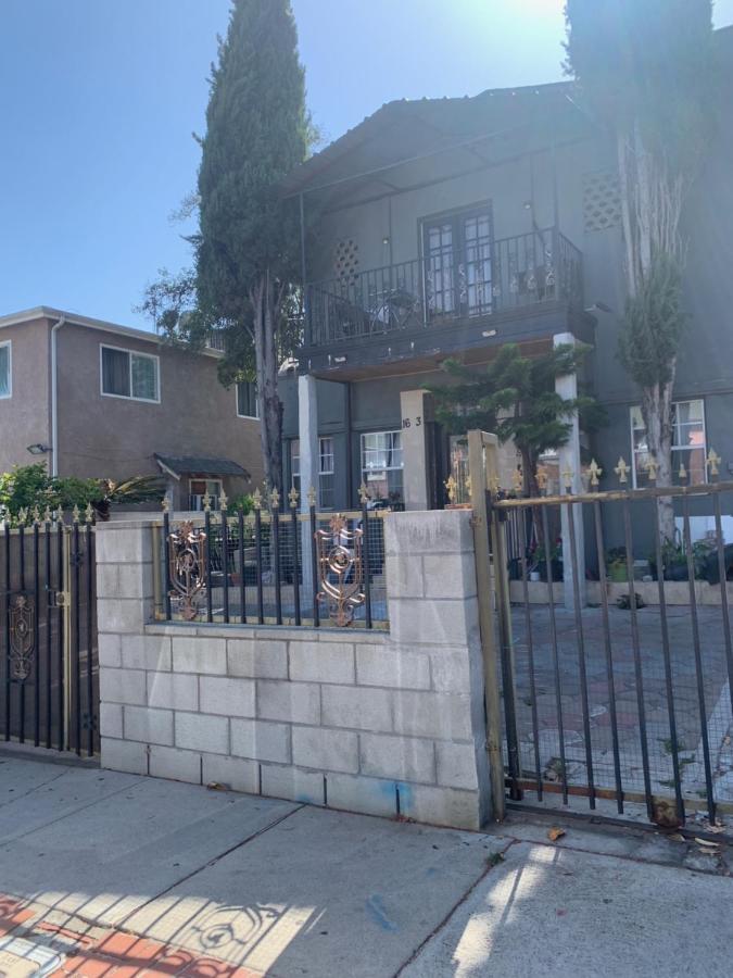 Spacious 2-Bedroom Unit In Hollywood Los Angeles Bagian luar foto